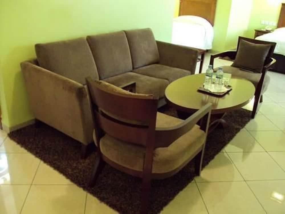 Sweet Hotel Rouiba المظهر الخارجي الصورة